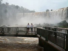 Passerelle permetant la visite des Chutes - RANDOCHEVAL